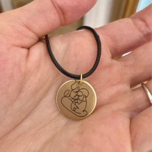 Médaille personnalisée portrait gravé cadeau fête des mères fête des pères personnalisable bonnenuitmonange